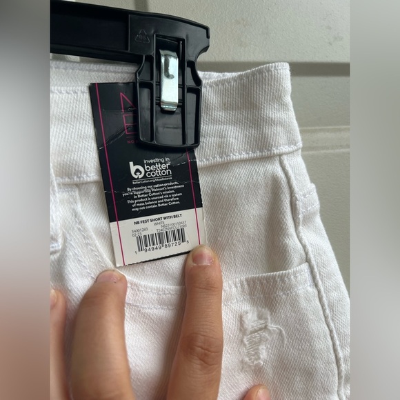 New No Boundaries White Denim Shorts Size 5 - Picture 4 of 7